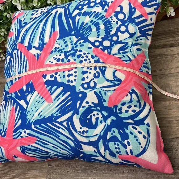 Lilly Pulitzer Themed Accent Pillows, Set of 2 - Picture 7 of 8